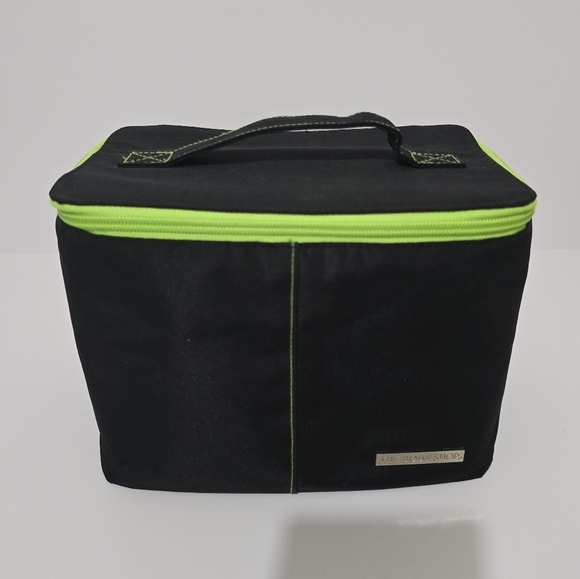 ⭐️40% Off⭐️ The Body Shop Vintage Train Case - Picture 1 of 14